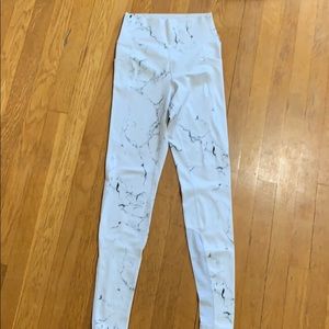 Buffbunny marble leggings